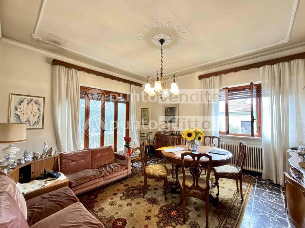 Villa a Lucca in Via dei Marzi, , 73 - Foto 2