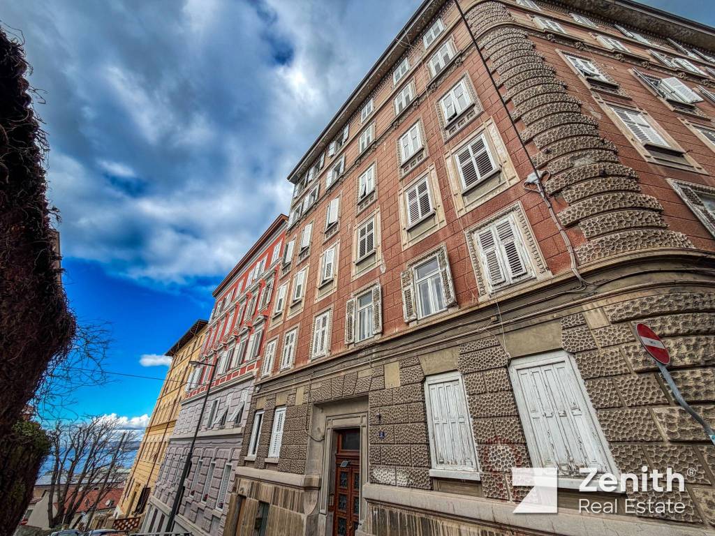 Appartamento a Trieste in Via Francesco Cappello, 12 - Foto 2
