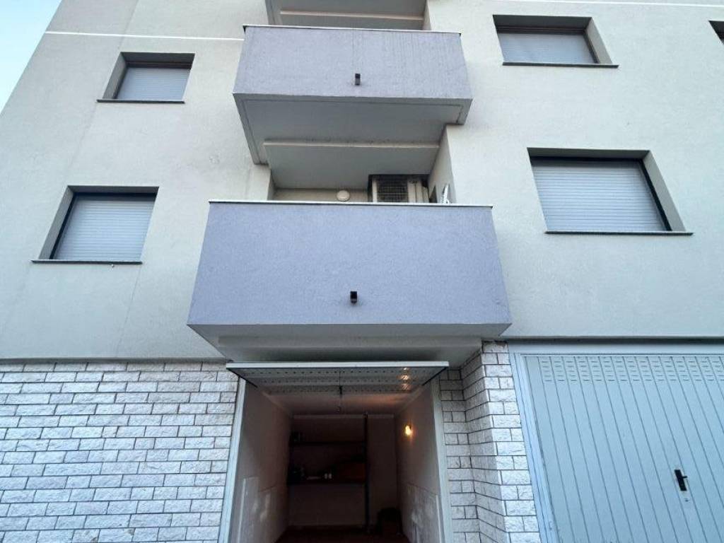 Appartamento a Pieve emanuele in Via Marche - Foto 2