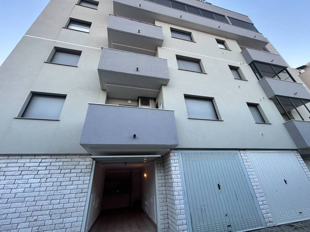 Appartamento a Pieve emanuele in Via Marche - Foto 4