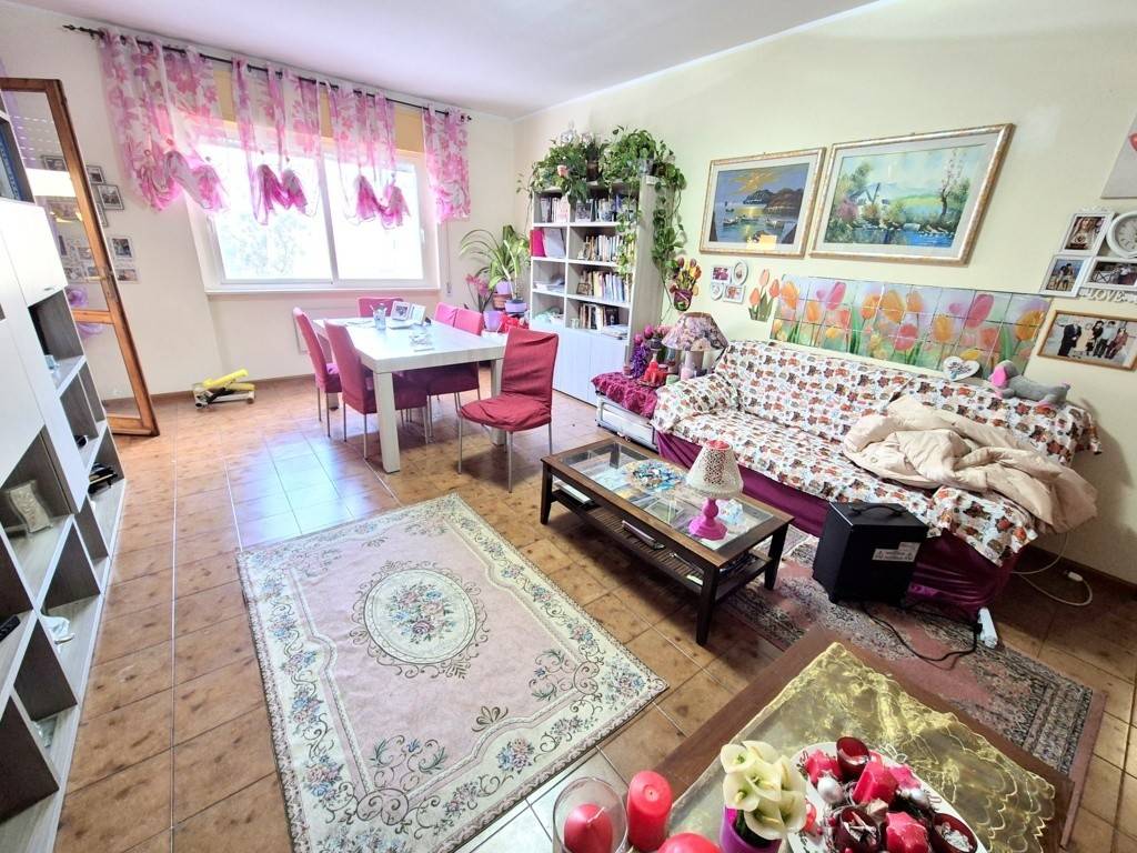 Appartamento a Carbonia in Via Marche - Foto 3