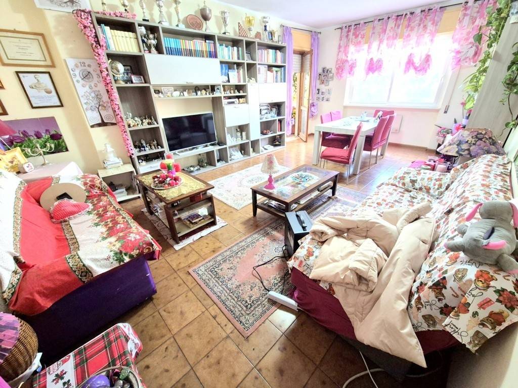 Appartamento a Carbonia in Via Marche - Foto 4