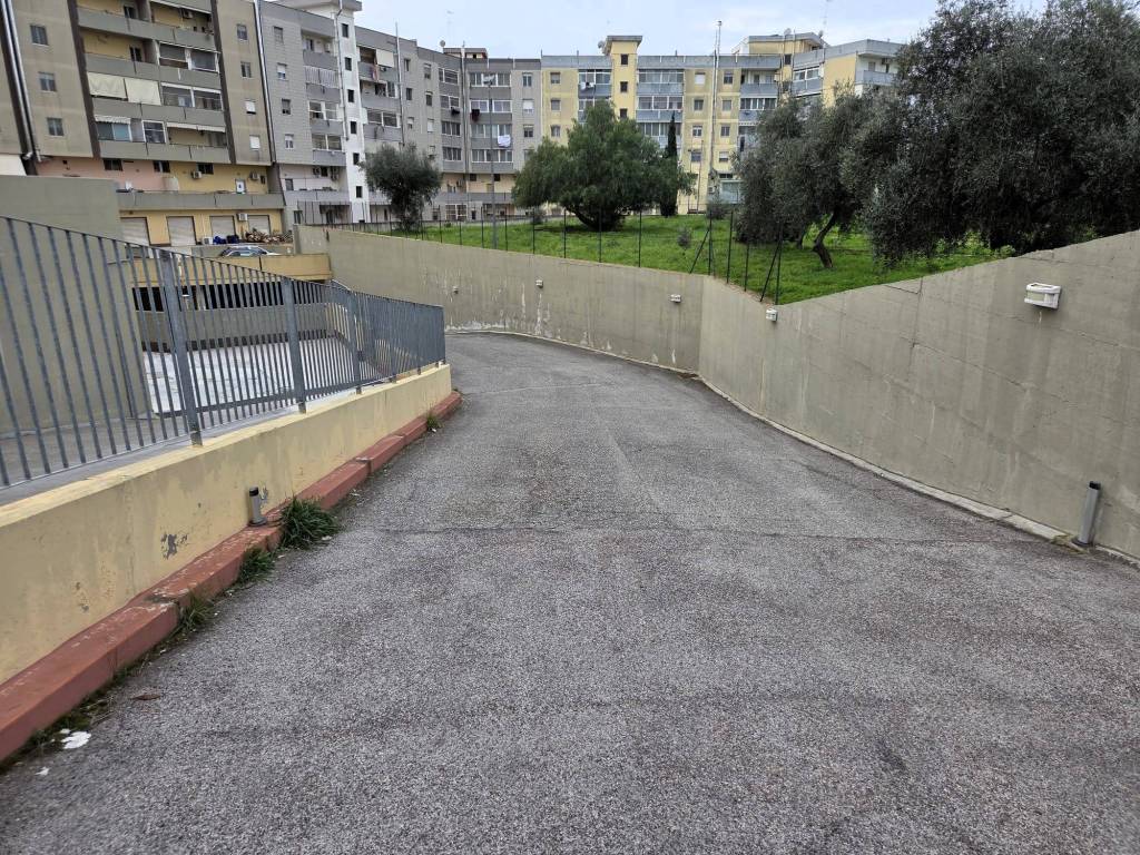 Box / garage a Triggiano in Via Giovanni Falcone, 7 - Foto 3