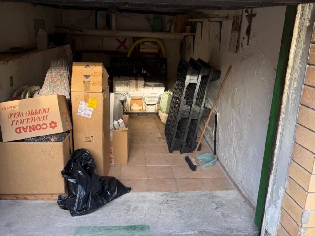 Box / garage a Civitavecchia in Via 25 Aprile - Foto 5
