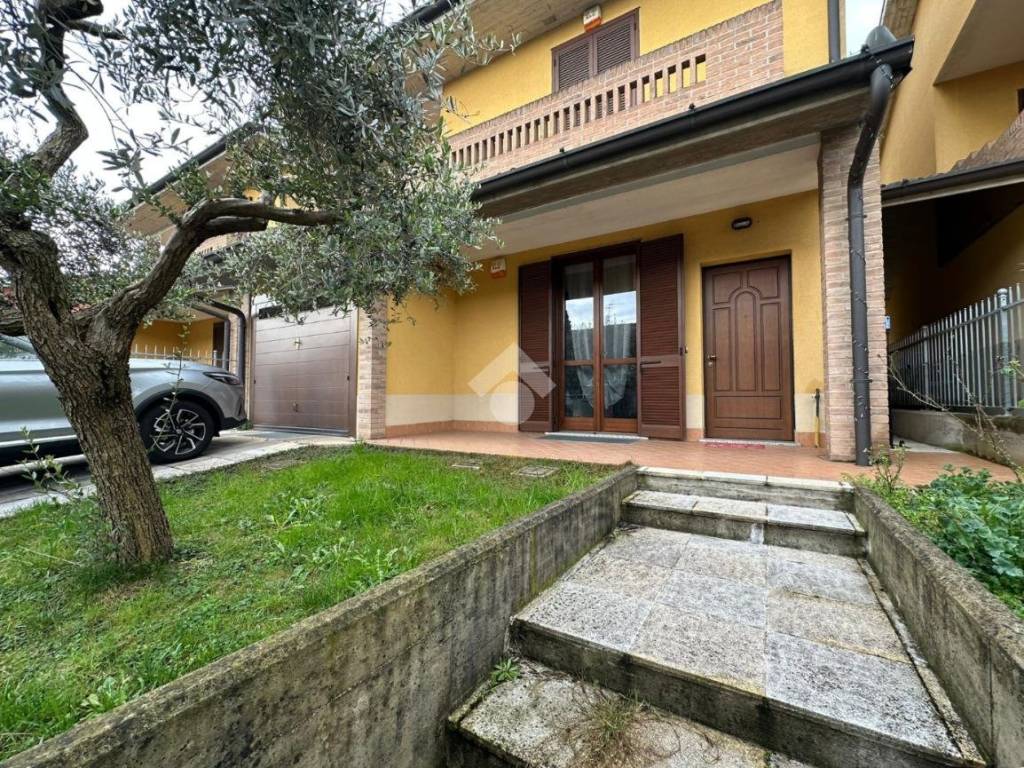 Villetta a schiera a Rivolta d'adda in Via Ligabue, 6 - Foto 3