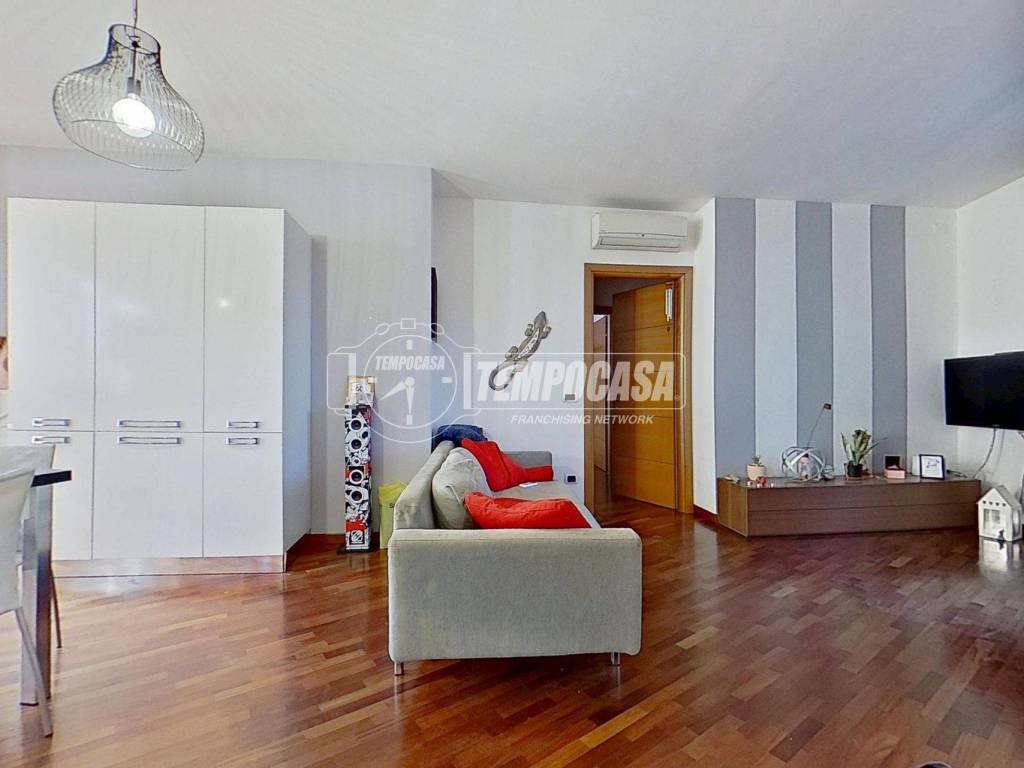 Appartamento a Lissone in Via CAROTTO 7 - Foto 2