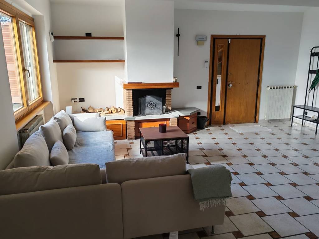 Villa a Trevignano romano in Via della Macchia, 32 - Foto 4