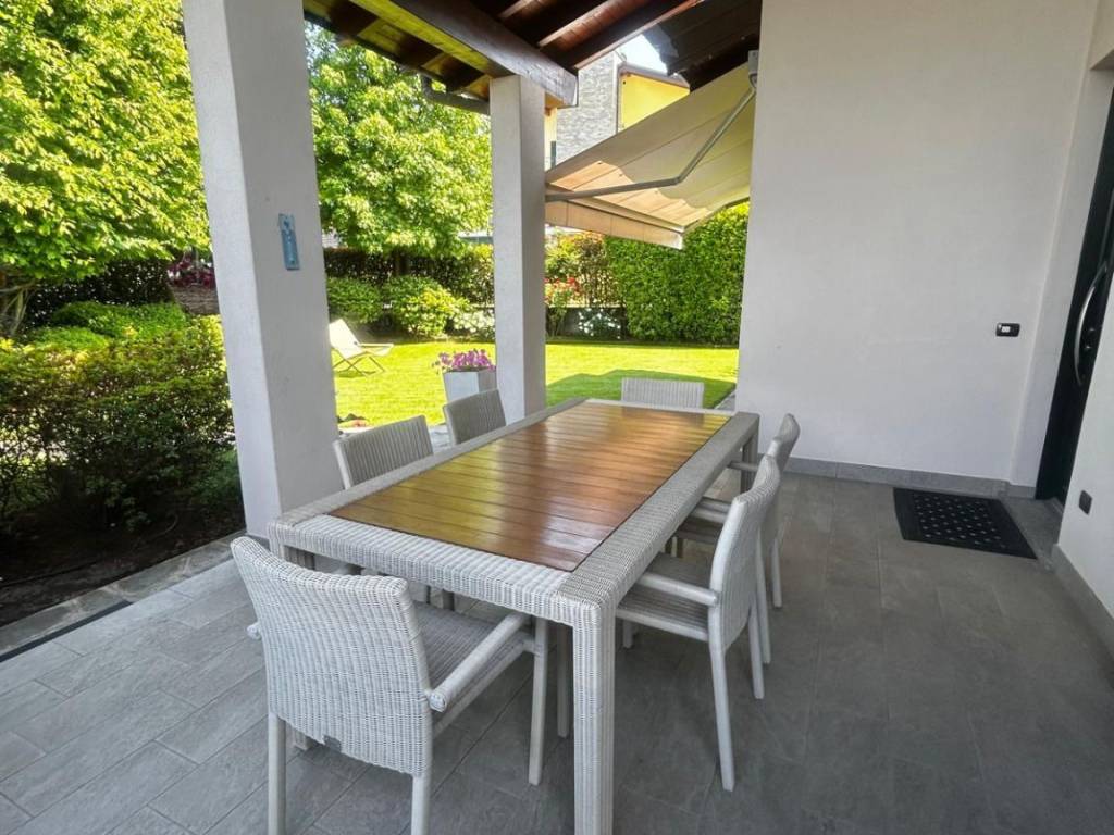 Villa a Azzate in Via Erbamolle - Foto 3
