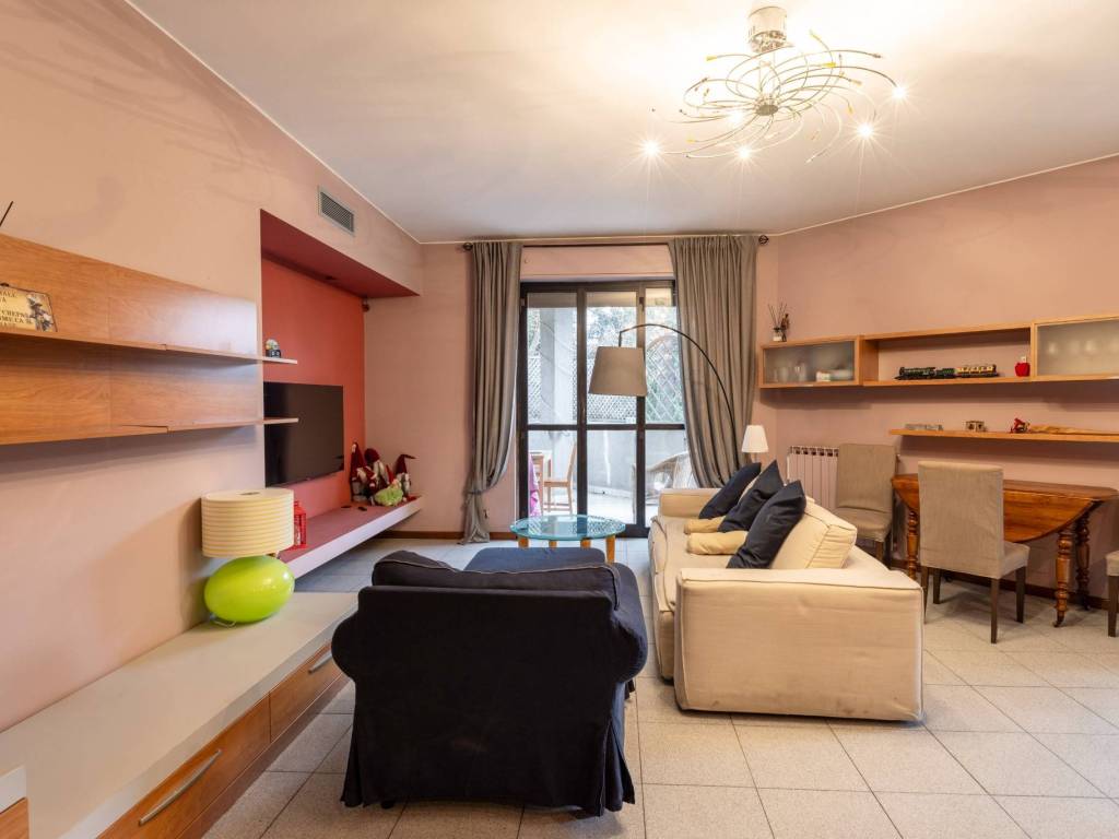Appartamento a Lissone in Via Don Angelo Gaffuri, 12 - Foto 2