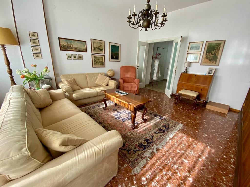 Appartamento a Pesaro in Viale Guido Postumo, 69 - Foto 3