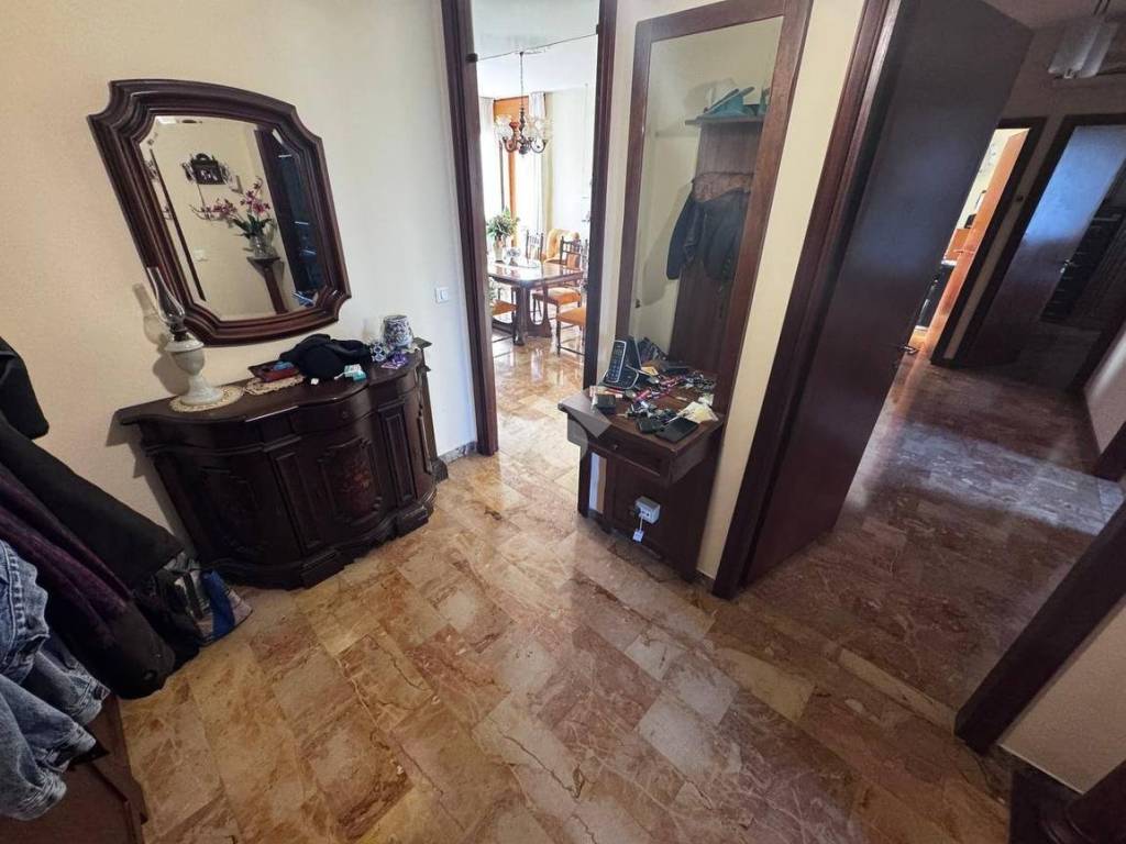 Appartamento a Schio in Piazza Almerico da Schio, 18 - Foto 2