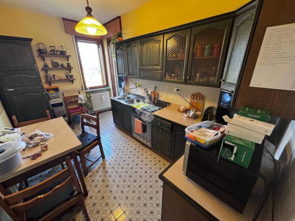 Appartamento a Schio in Piazza Almerico da Schio, 18 - Foto 3