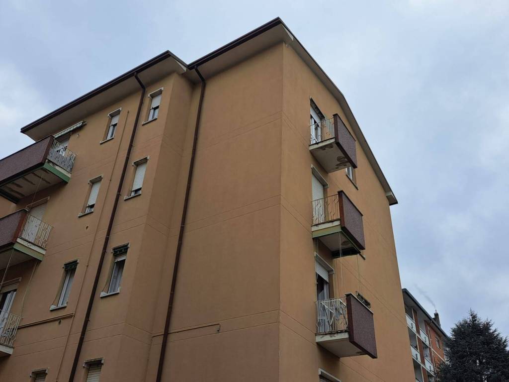 Appartamento a Gallarate in Via Curtatone, 45 - Foto 2