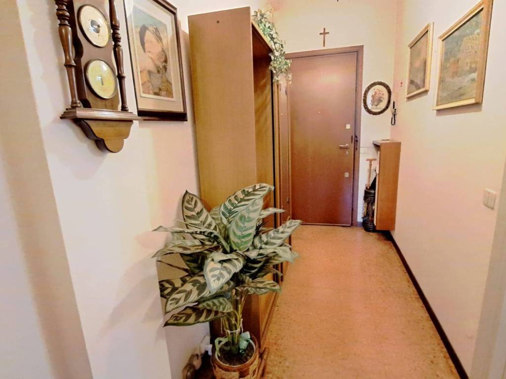 Appartamento a Gallarate in Via Curtatone, 45 - Foto 4