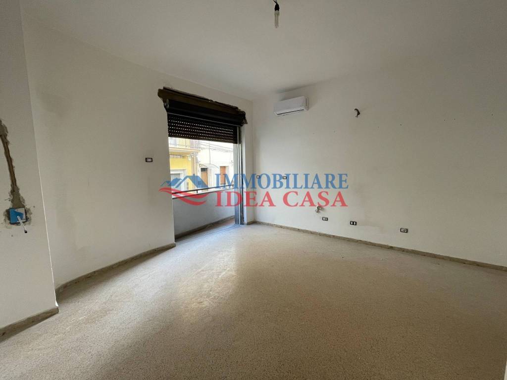 Appartamento a Francavilla fontana in Via Laura - Foto 4