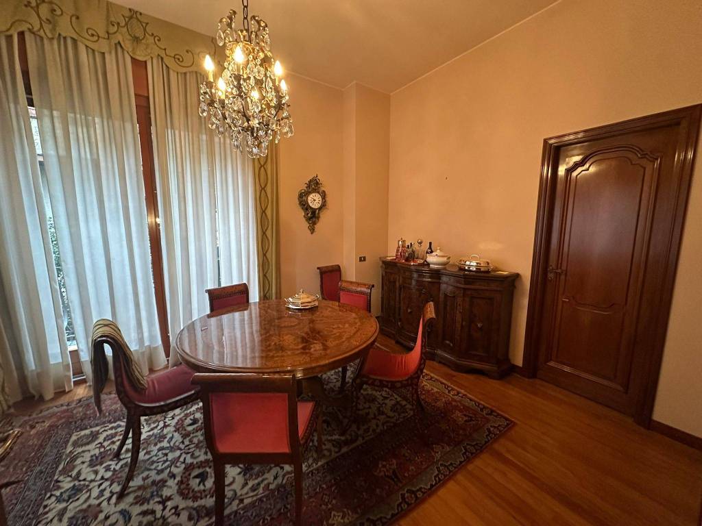 Appartamento a Rho in Via Alessandro Volta, 10 - Foto 2