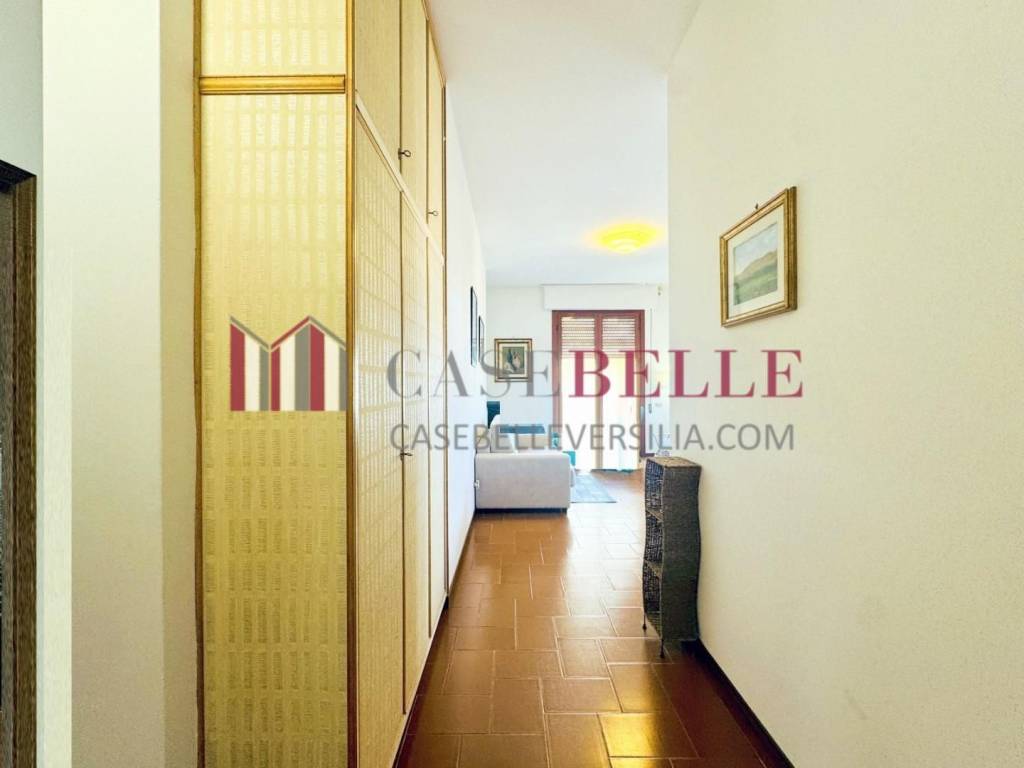 Appartamento a Camaiore in Via Francesco Petrarca, - Foto 2