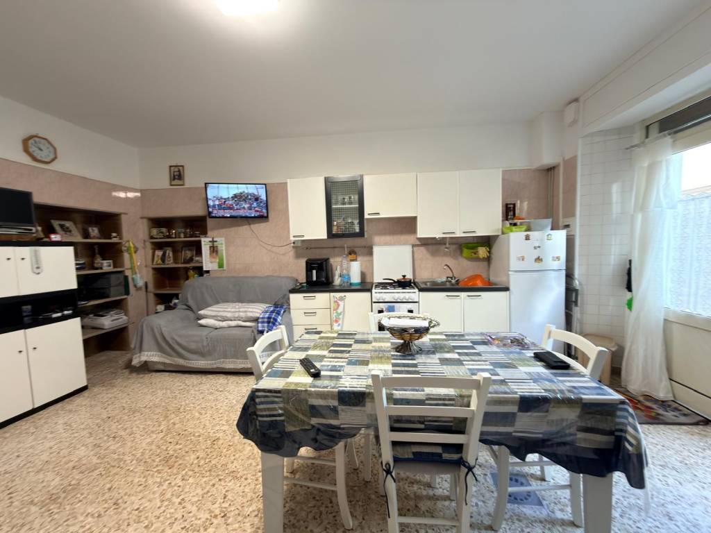 Casa indipendente a Apricena in Via Trento - Foto 3