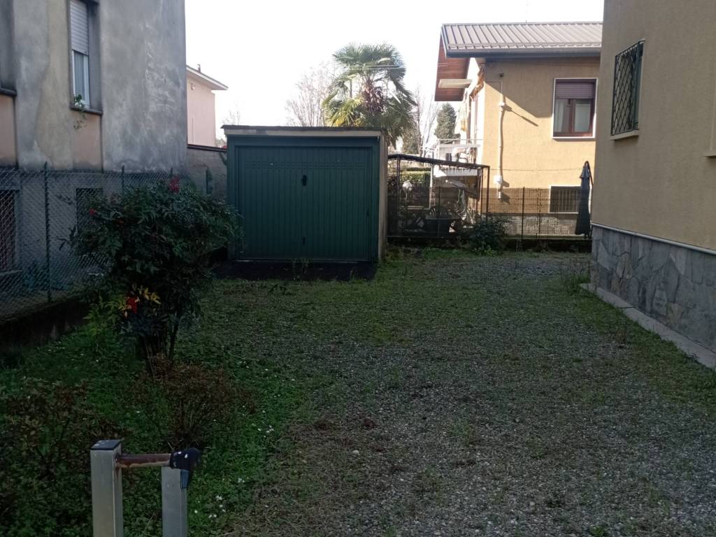 Villa a Gallarate in Via Venezia - Foto 2