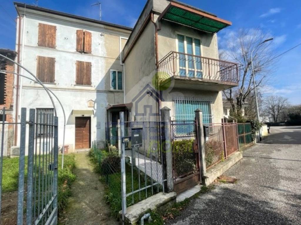 Casa indipendente a Castelvetro piacentino in VIA STRADELLO PELOSO - Foto 2