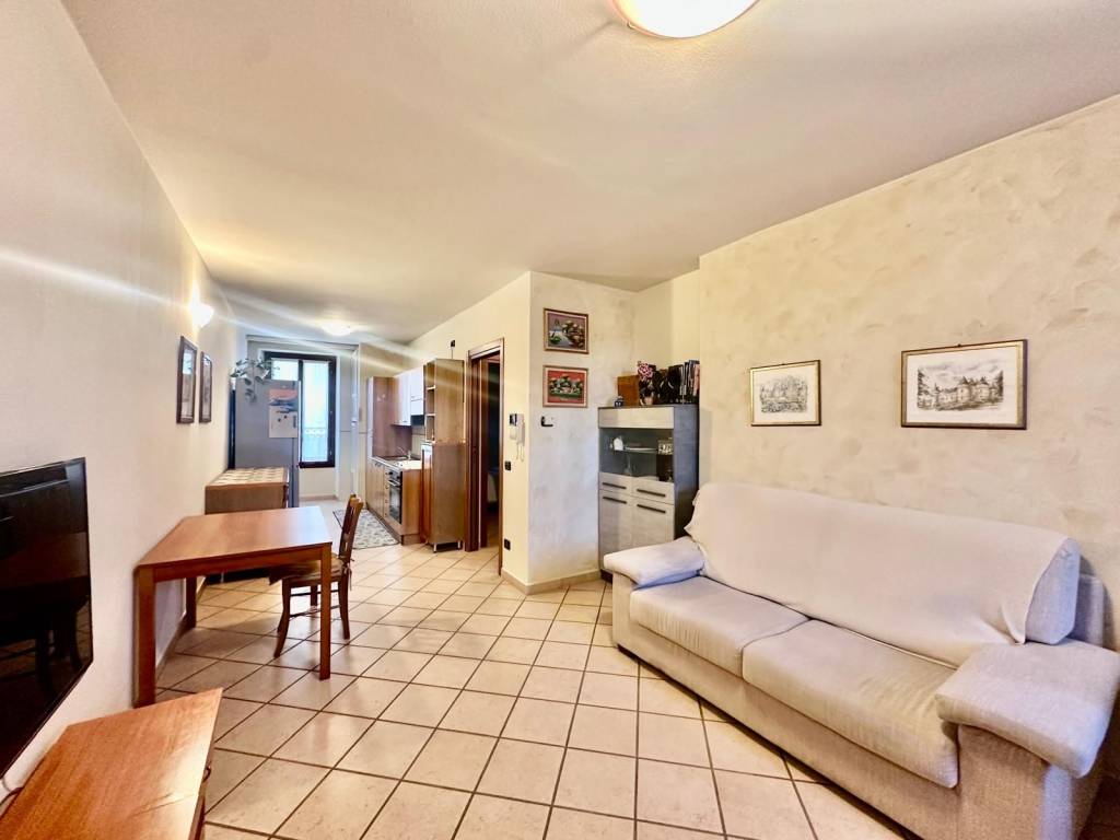 Appartamento a San colombano al lambro in via monti 85 - Foto 4