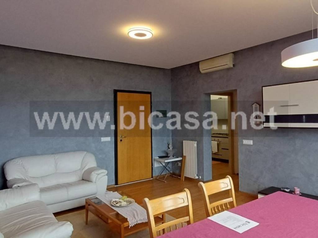 Appartamento a Pesaro in strada di montechiaro - Foto 2