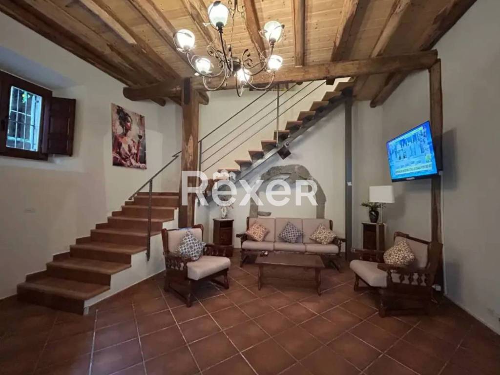Casa indipendente a Castiglione di sicilia in Via Madonna della Catena - Foto 2