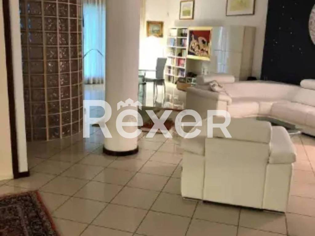 Casa indipendente a Leonforte in Via I Maggio - Foto 3