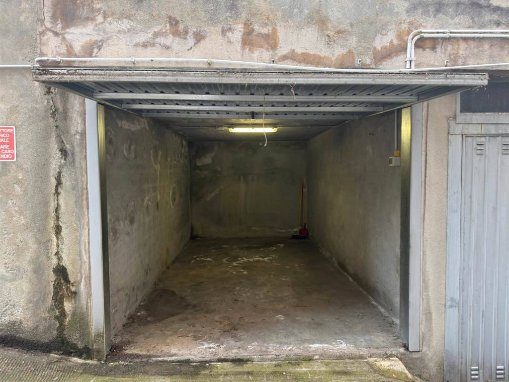 Box / garage a Biella - Foto 3