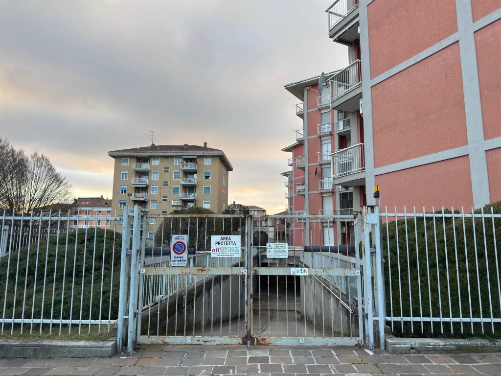 Box / garage a Biella - Foto 5