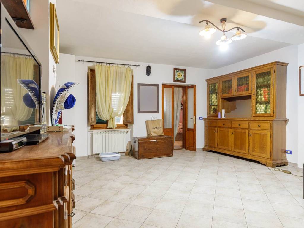 Casa indipendente a Carmignano in Piazza Cesare Battisti - Foto 2