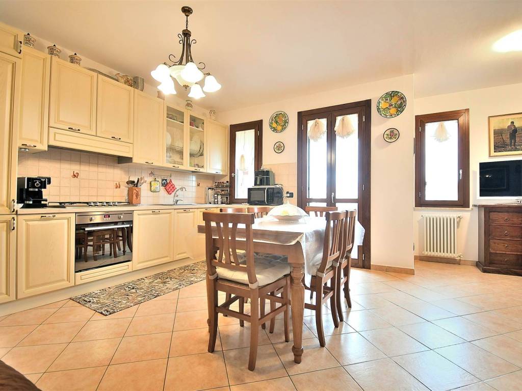 Appartamento a Colle di val d'elsa in Via di Casabassa - Foto 3