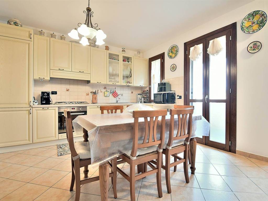 Appartamento a Colle di val d'elsa in Via di Casabassa - Foto 4