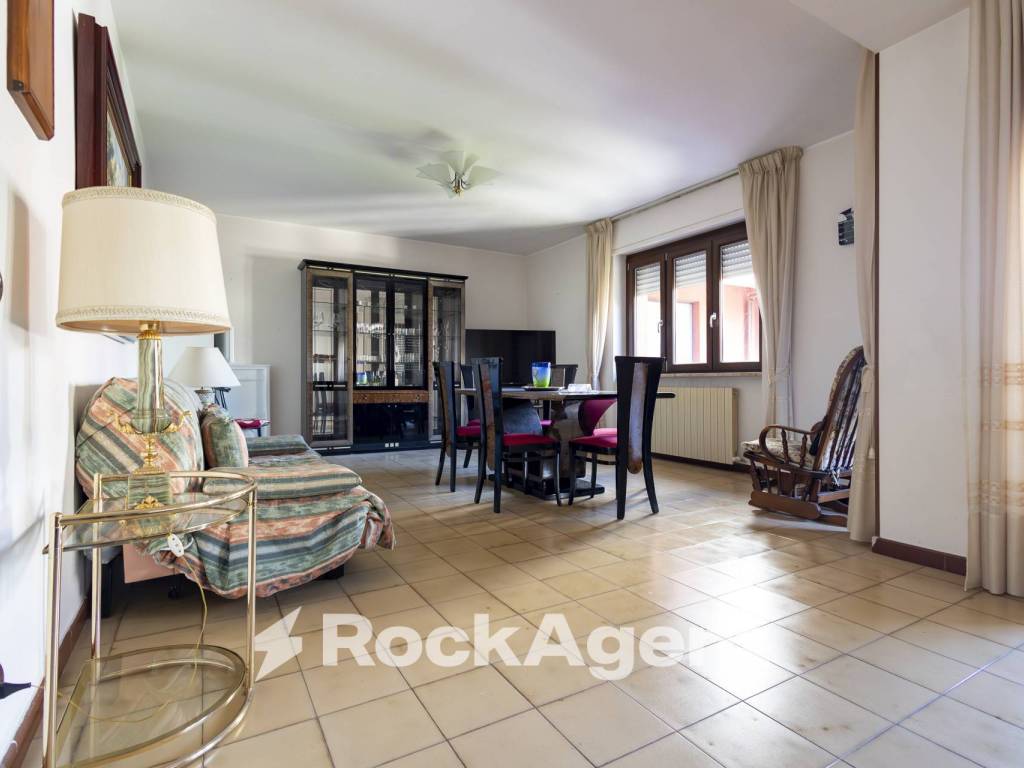 Appartamento a Catanzaro in Via Michele Torcia, 8 - Foto 4