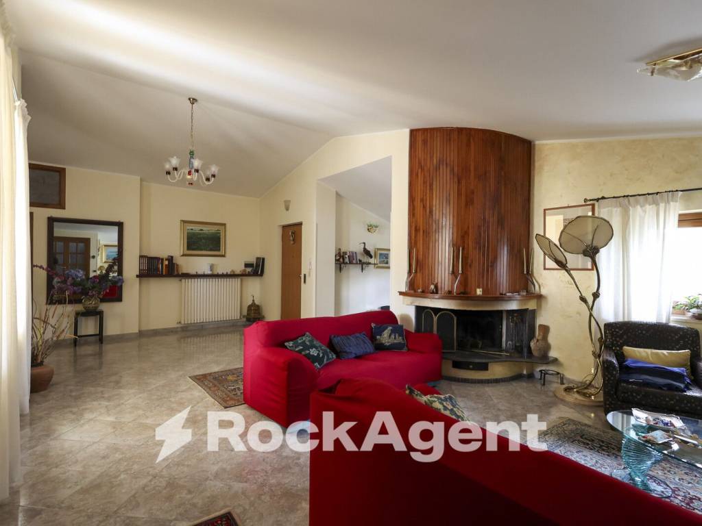 Appartamento a Catanzaro in Via Gianvincenzo Gravina, 23 - Foto 2