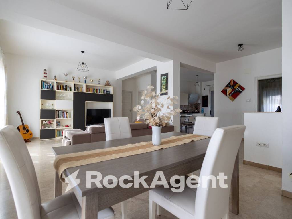 Appartamento a Catanzaro in Viale Vincenzo de Filippis, 61 - Foto 3