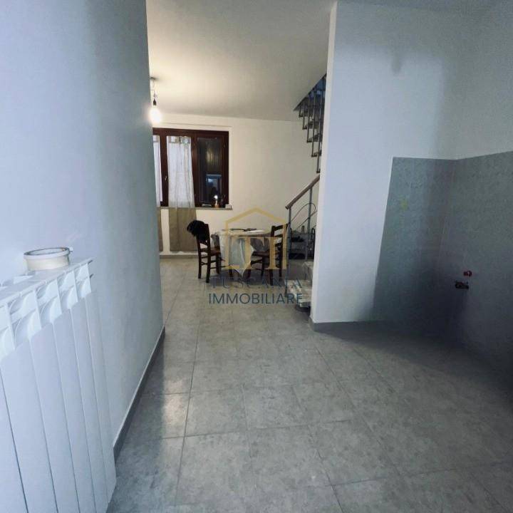 Appartamento a Casole d'elsa in Strada del Poggio - Foto 5