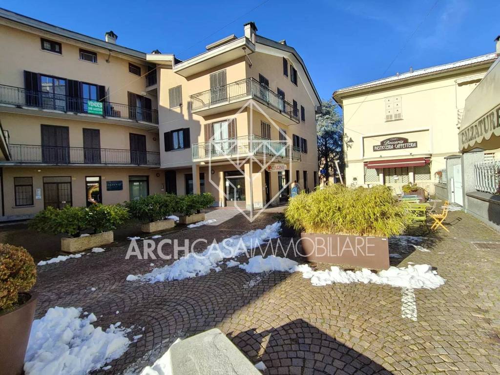 Appartamento a Boves in Piazza Professor Mottini, 2 - Foto 2