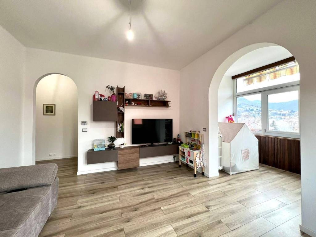 Appartamento a Nembro in Via Trento e Trieste - Foto 2