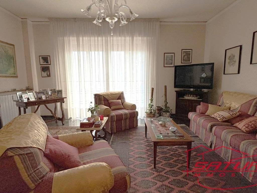 Appartamento a Lucca in Via Francesco Ferraris, , 55100 - Foto 2