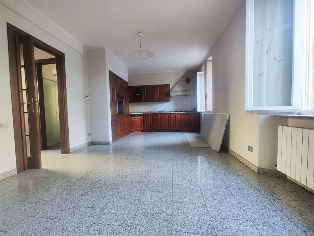 Appartamento a Galbiate in piazza cardinal ferrari - Foto 4