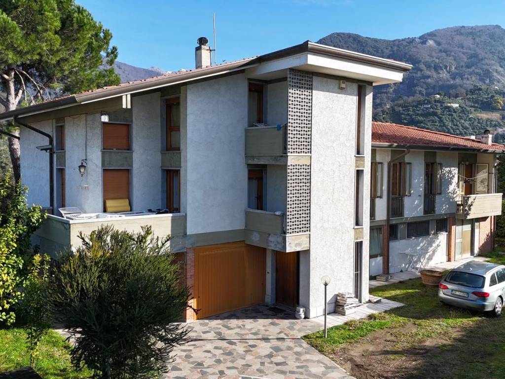 Villa a Seravezza in Via Catena, 56 - Foto 3