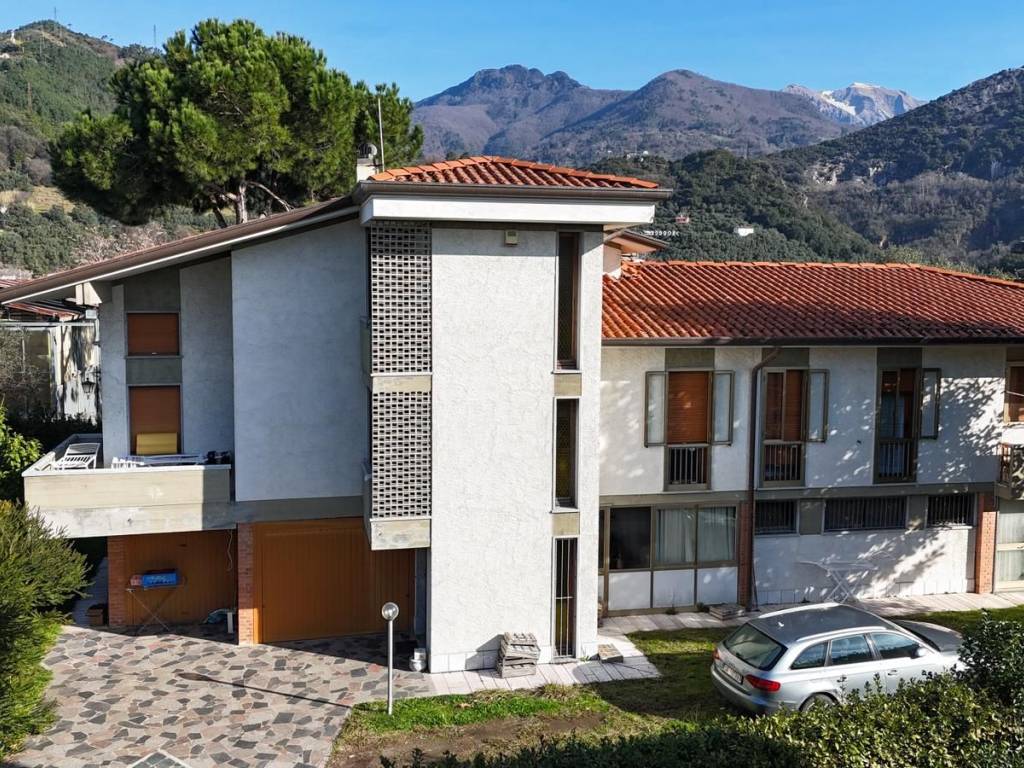 Villa a Seravezza in Via Catena, 56 - Foto 4