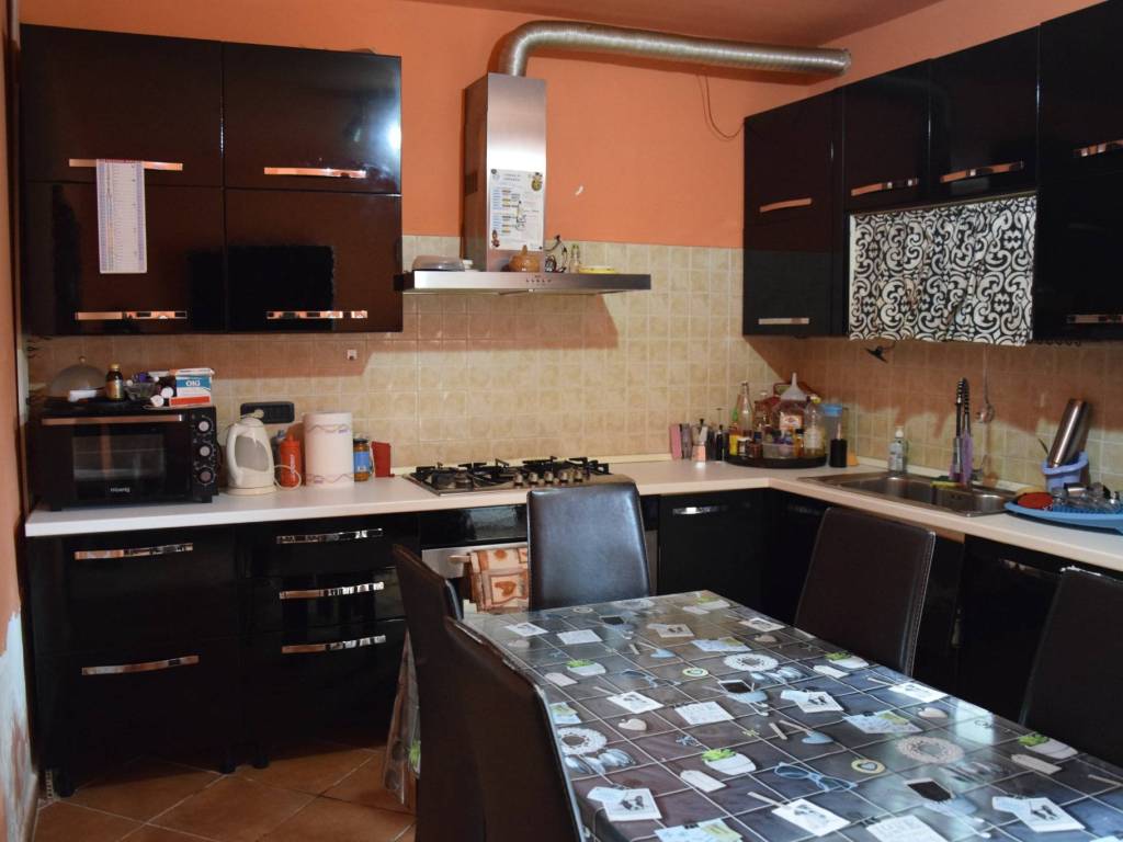 Villa a Cervaro in Via Prato - Foto 4