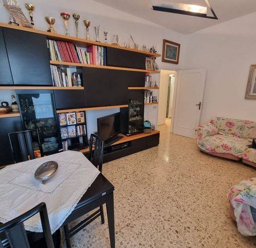 Appartamento a Livorno in Viale Italia - Foto 3