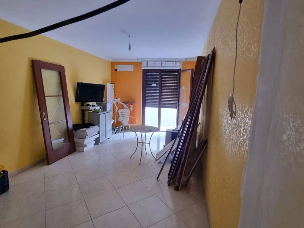Appartamento a Carapelle in Via De Curtis - Foto 4