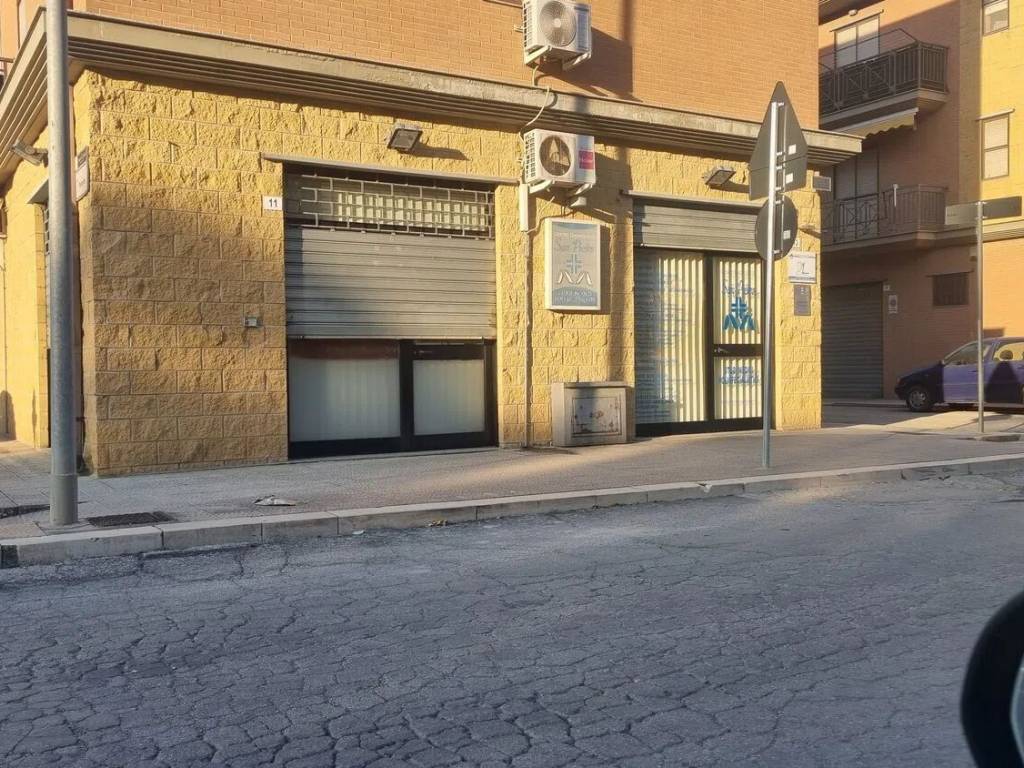 Immobile a Carapelle in Via Taranto, 54 - Foto 2