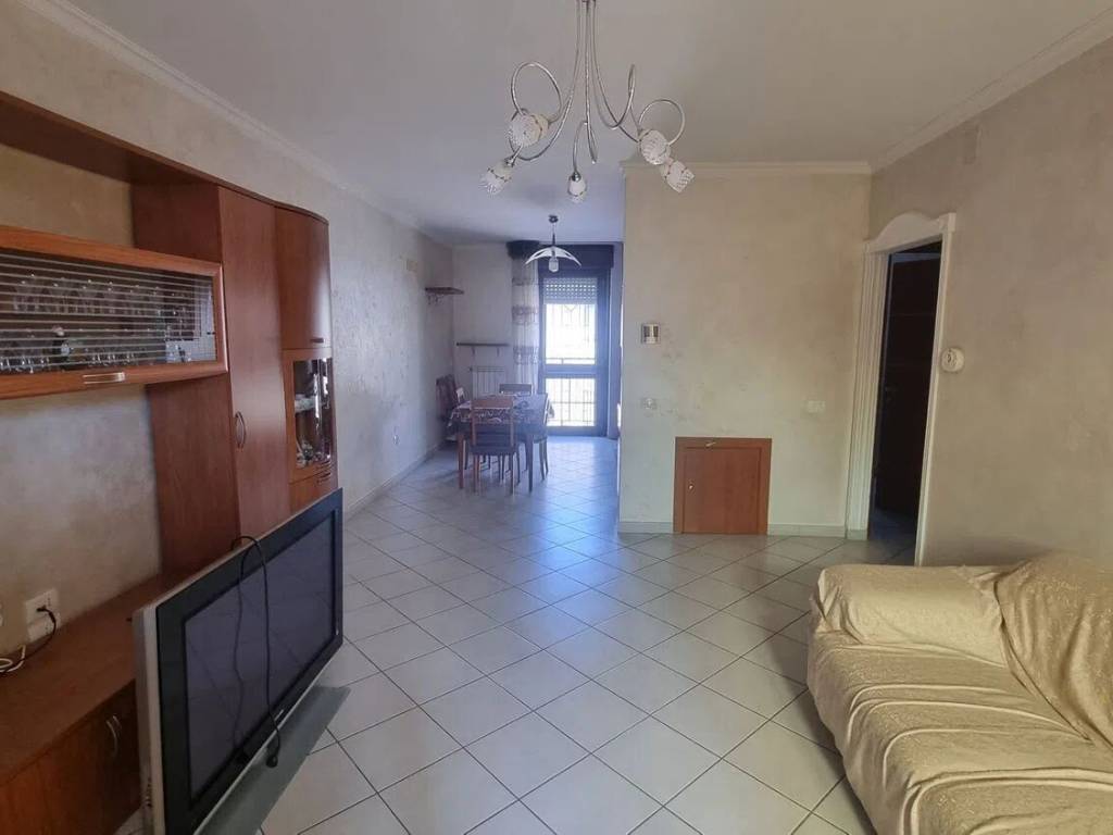 Appartamento a Carapelle in Via Gaetano Santeramo - Foto 4