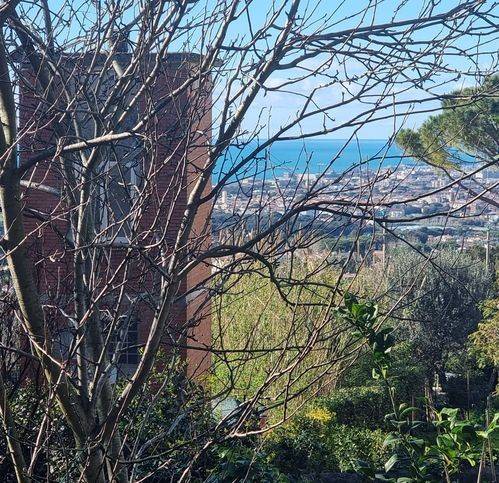 Appartamento a Livorno in Via Del Pino - Foto 4