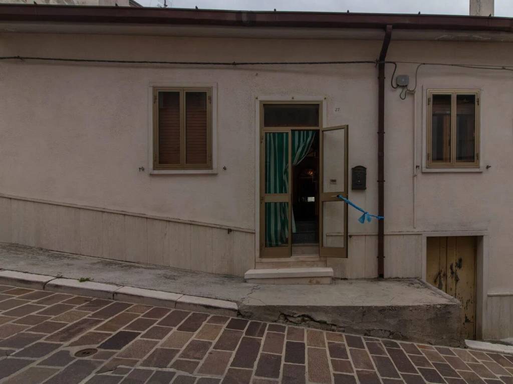 Appartamento a Volturino in Via Summonte, 27 -----29 - Foto 2